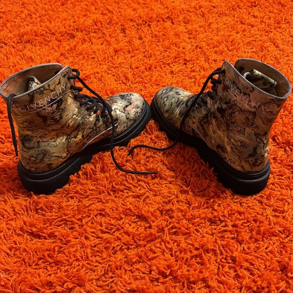 Givenchy boots - Picture 2 of 3